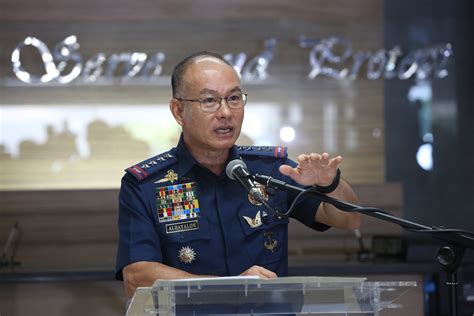 santiago city mayor|Santiago, Isabela mayor disputes PNP crime rate.